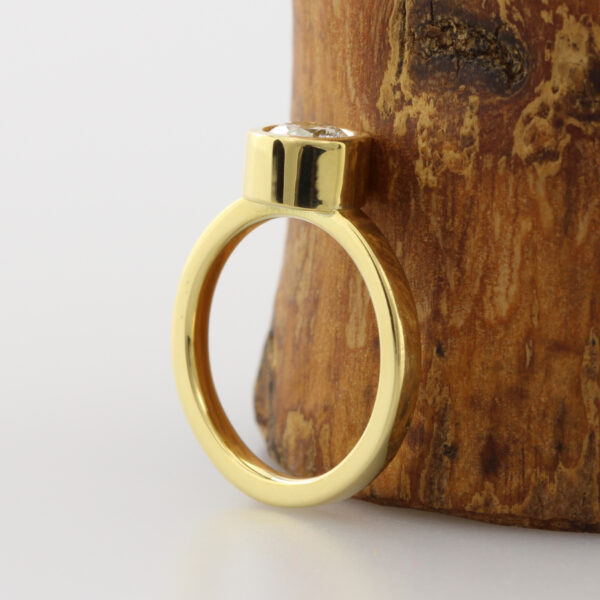 Recycled 18ct Gold Wedfit Engagement Ring