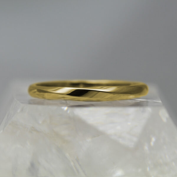 Unique 18ct Gold Twist Wedding Ring