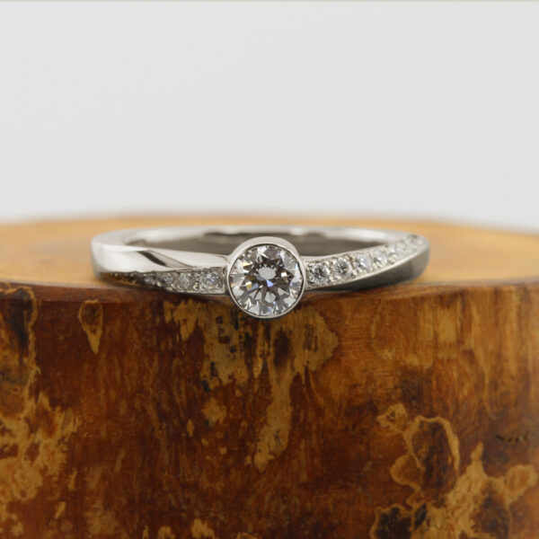 Recycled 18ct White Gold Twist Diamond Engagement Ring