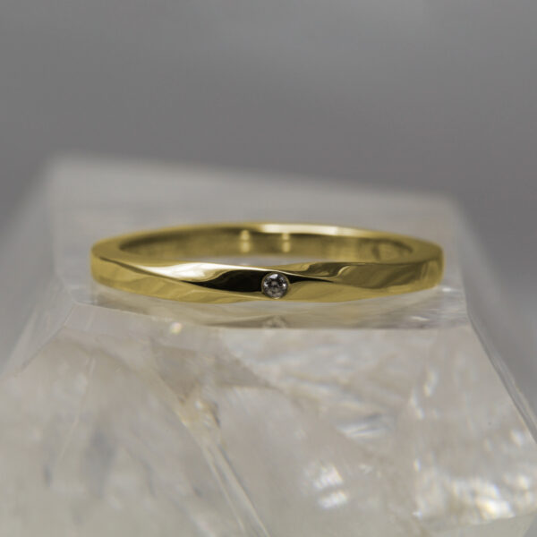 Handmade 18ct Gold Twist Diamond Wedding Ring