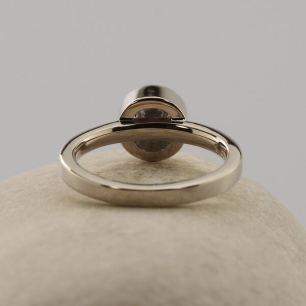 Unique 18ct White Gold Wedfit Engagement Ring