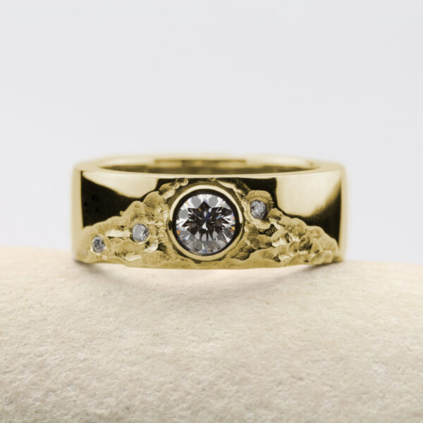 Handmade 18ct Gold Sun and Mountain Ring