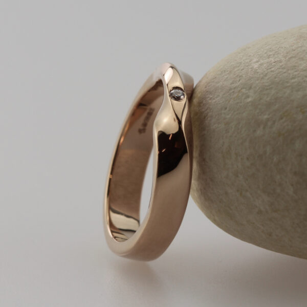 Eco 18ct Rose Gold Twisted Diamond Wedding Ring
