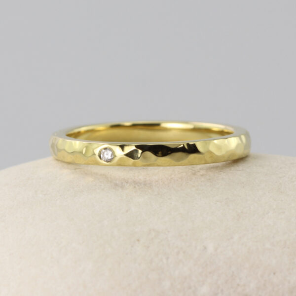 Sustainable 18ct Gold and Diamond Wedding Ring