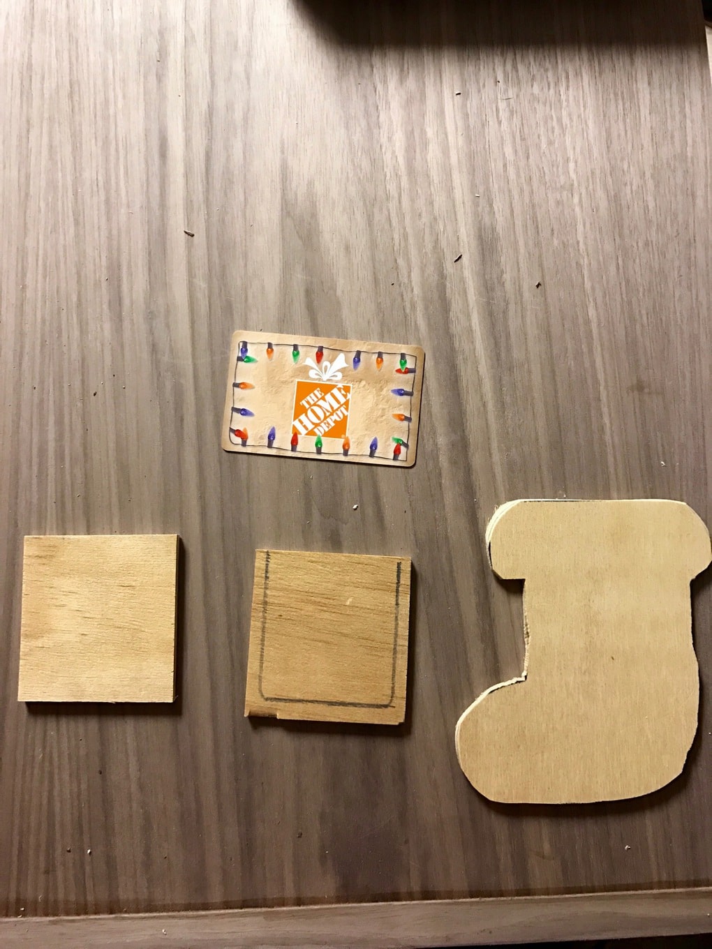 Need a unique and creative way to give a gift card? These wooden stocking gift card holders are so cute and so simple to make! This is the perfect gift idea for anyone on your list. 