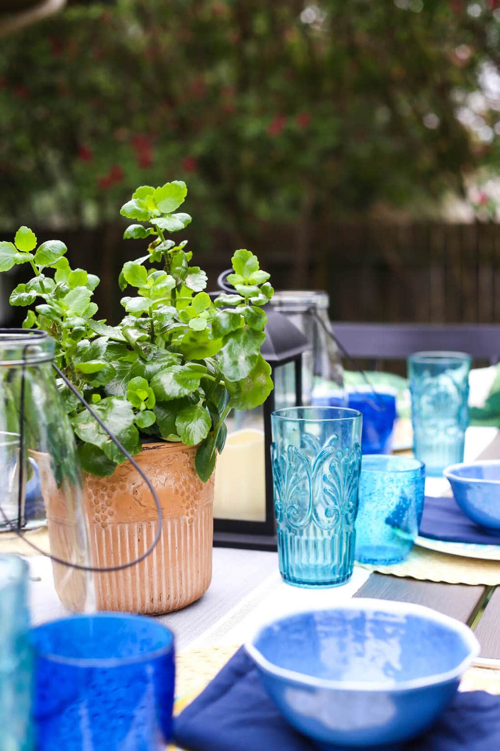 Quick tips, tricks, and ideas for a summer tablescape from 7 different blogs. Great inspiration for a beautiful table setting for your home this summer.