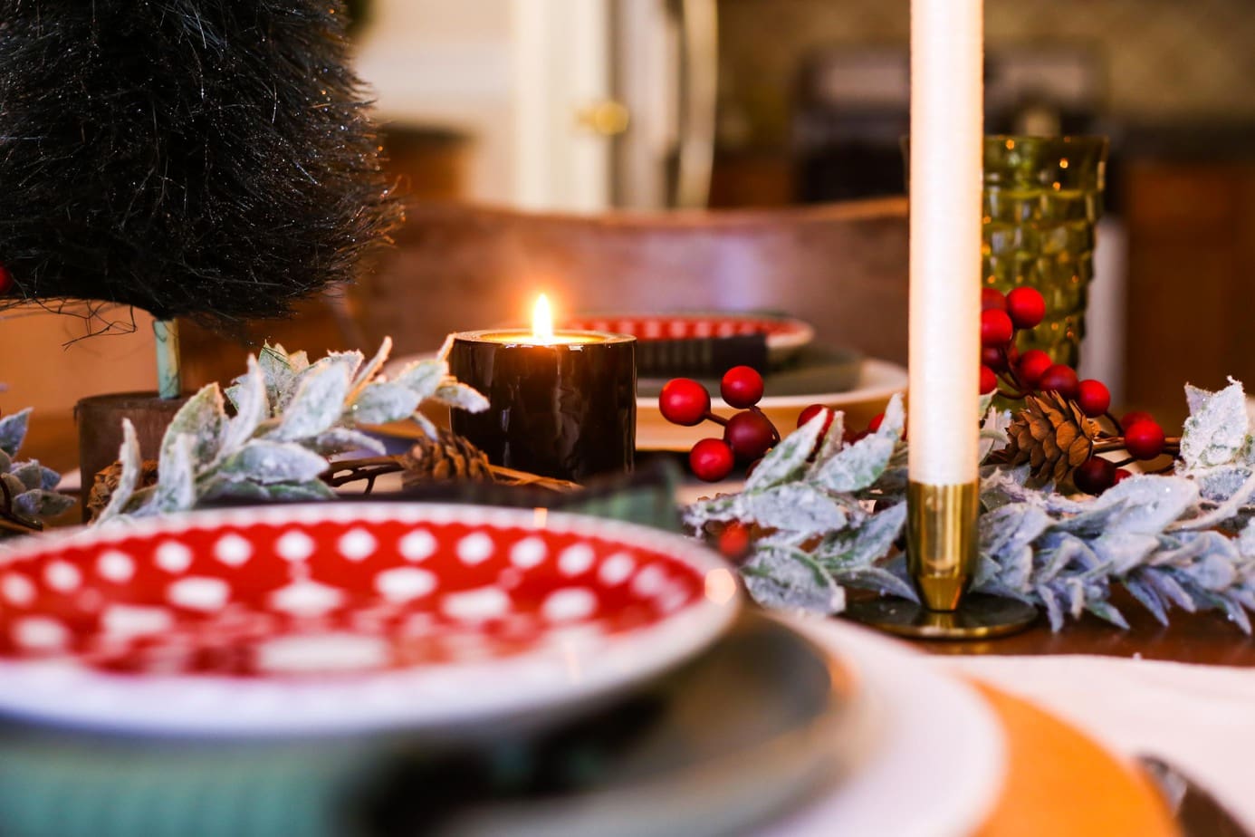 A charming Christmas table, with traditional red and green decor