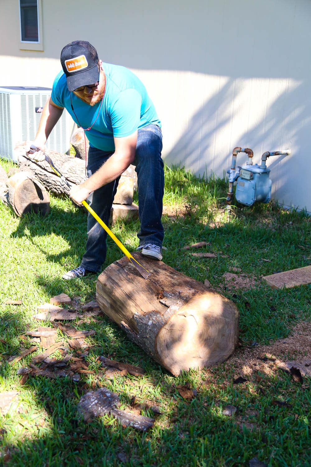 making a tree stump side table