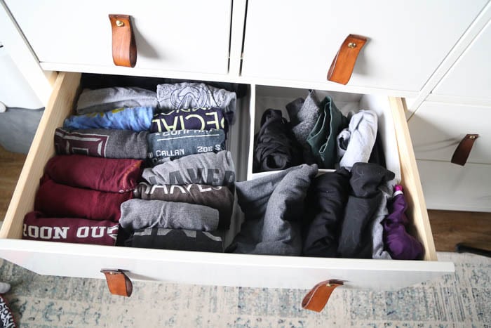 Drawer with shirts folded with the Konmari method
