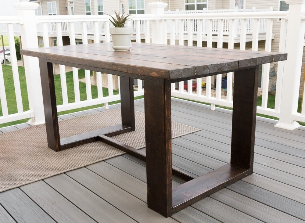 DIY outdoor dining table