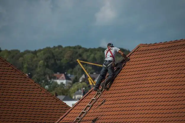 hire a roofer