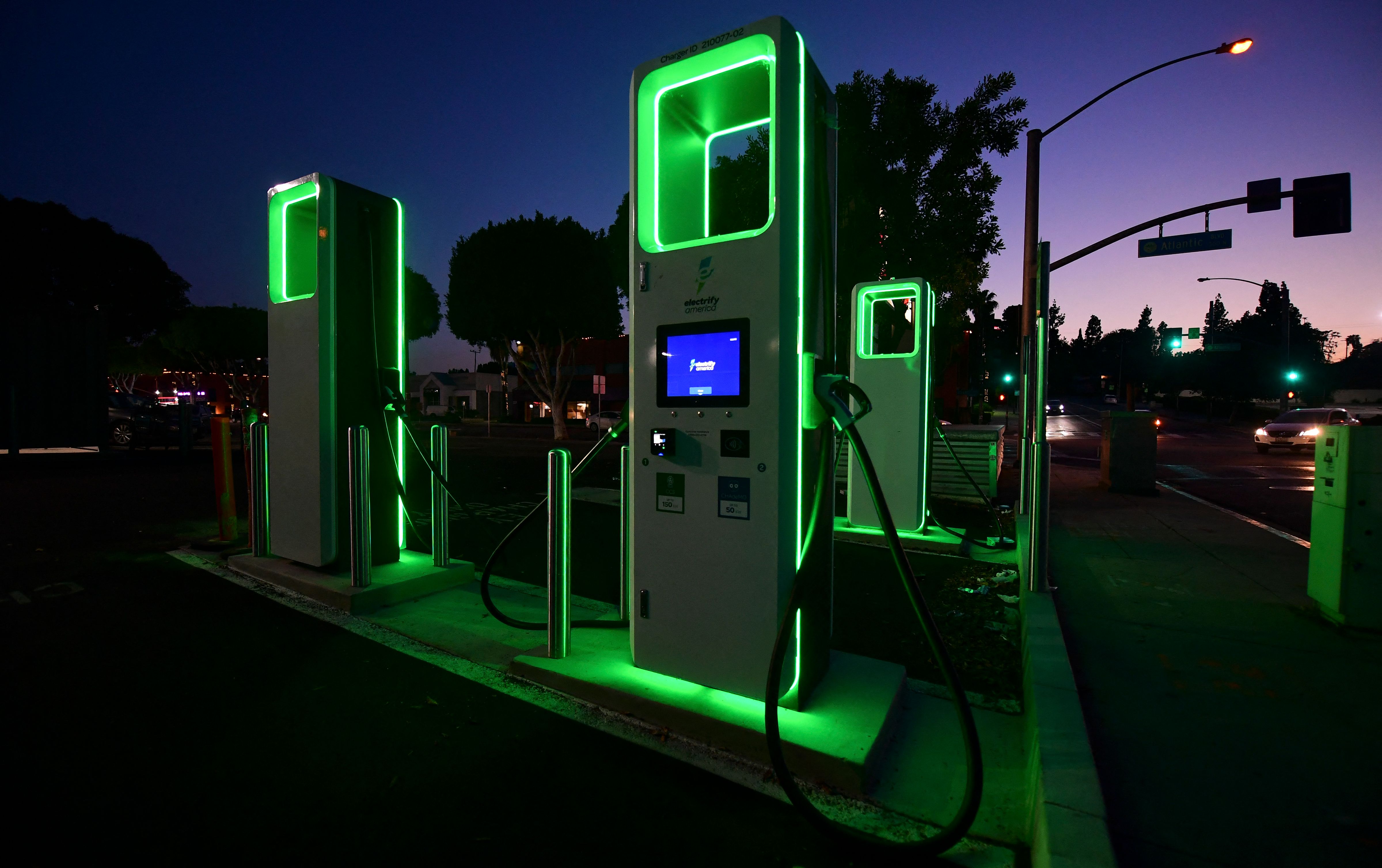 electric-car-charging-stations-aren-t-being-built-fast-enough-here-s-why