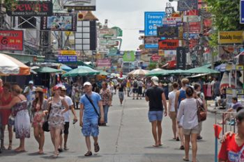 Conociendo la calle Khao San Road, el gueto de mochileros de Bangkok