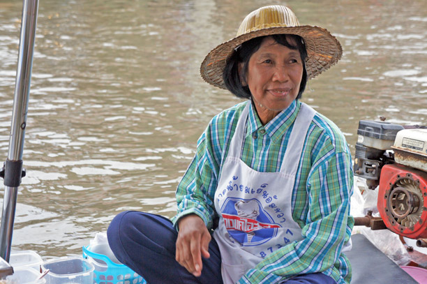Fotos del Mercado flotante de Amphawa en Tailandia (2)