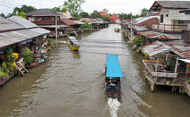 Fotos del Mercado flotante de Amphawa en Tailandia (1)