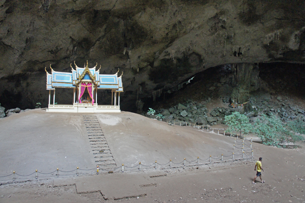 Cueva-Phraya-Nakhon