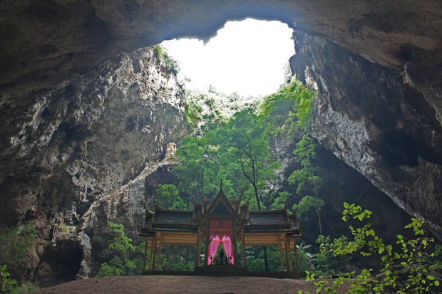 Templo-dentro-de-la-cueva