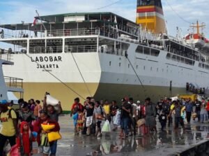 Tiket Kapal Nabire – Surabaya — KM Labobar