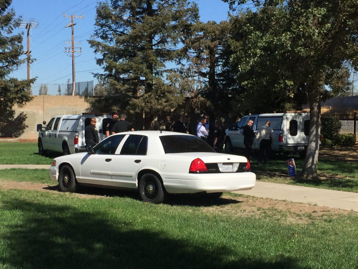 Detectives investigate body found in South Sacramento