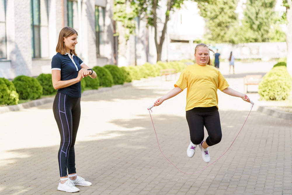 How can I burn 500 calories by jumping rope?