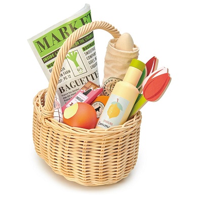 wicker shopping basket playset by tender leaf toys