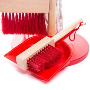 Bigjigs Toy Cleaning Set (Red)