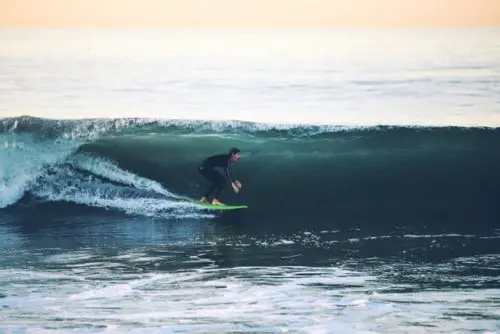 surfing-california-newport-beach-barrel