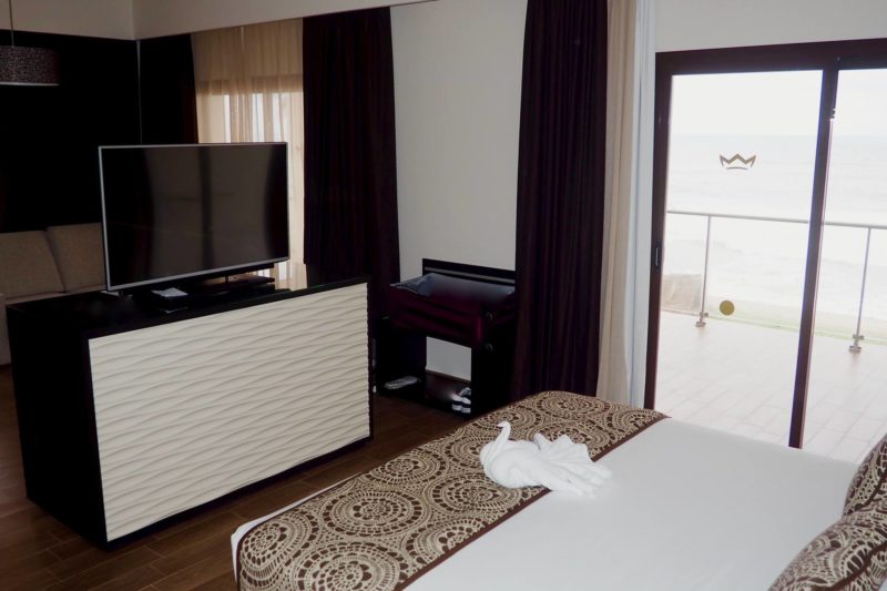 RIU Sri Lanka hotel review - sea view suite