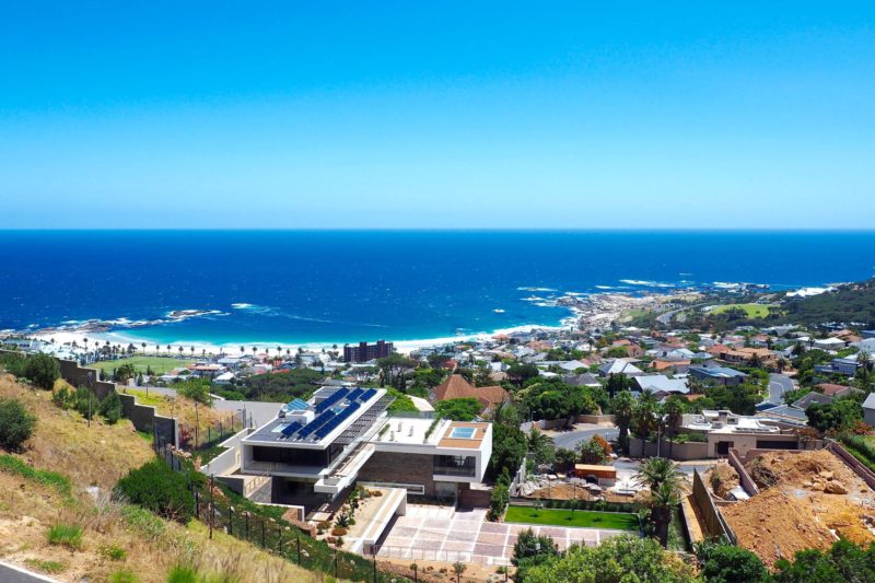 What to see and do in Cape Town: Camps Bay
