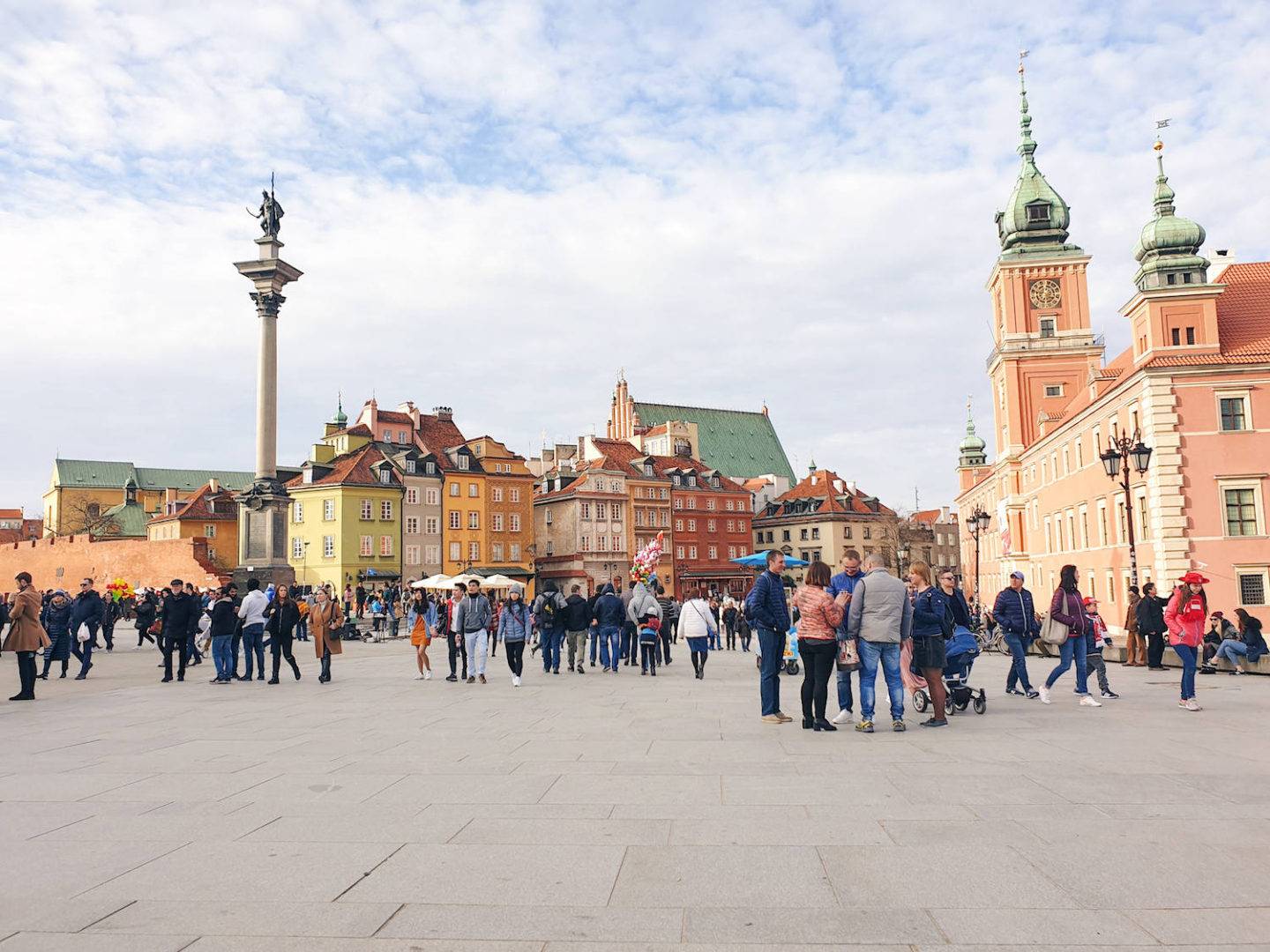 Warsaw city guide: main square