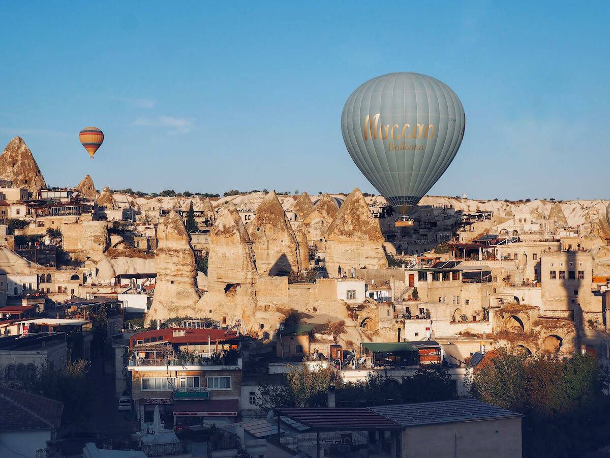 How to book a hot air balloon ride in Cappadocia Turkey