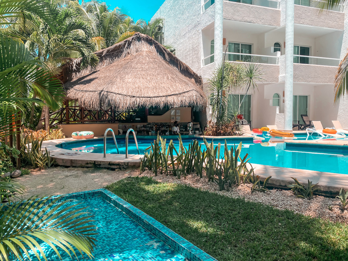 Smaller pool at El Dorado Seaside Suites