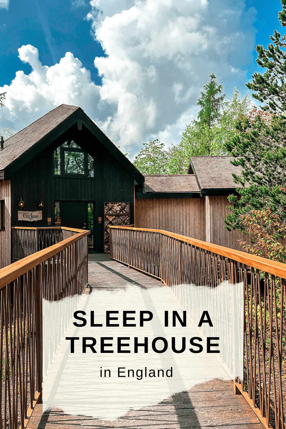 Sleep in a treehouse in the UK