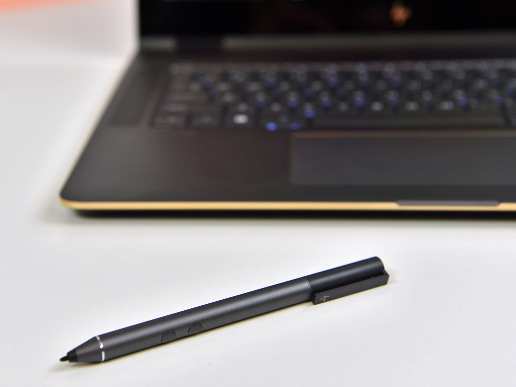 Spectre x360 color and Active Pen