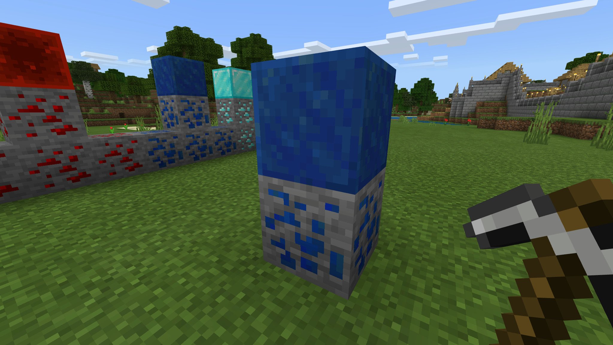 Some lapis ore and a lapis block