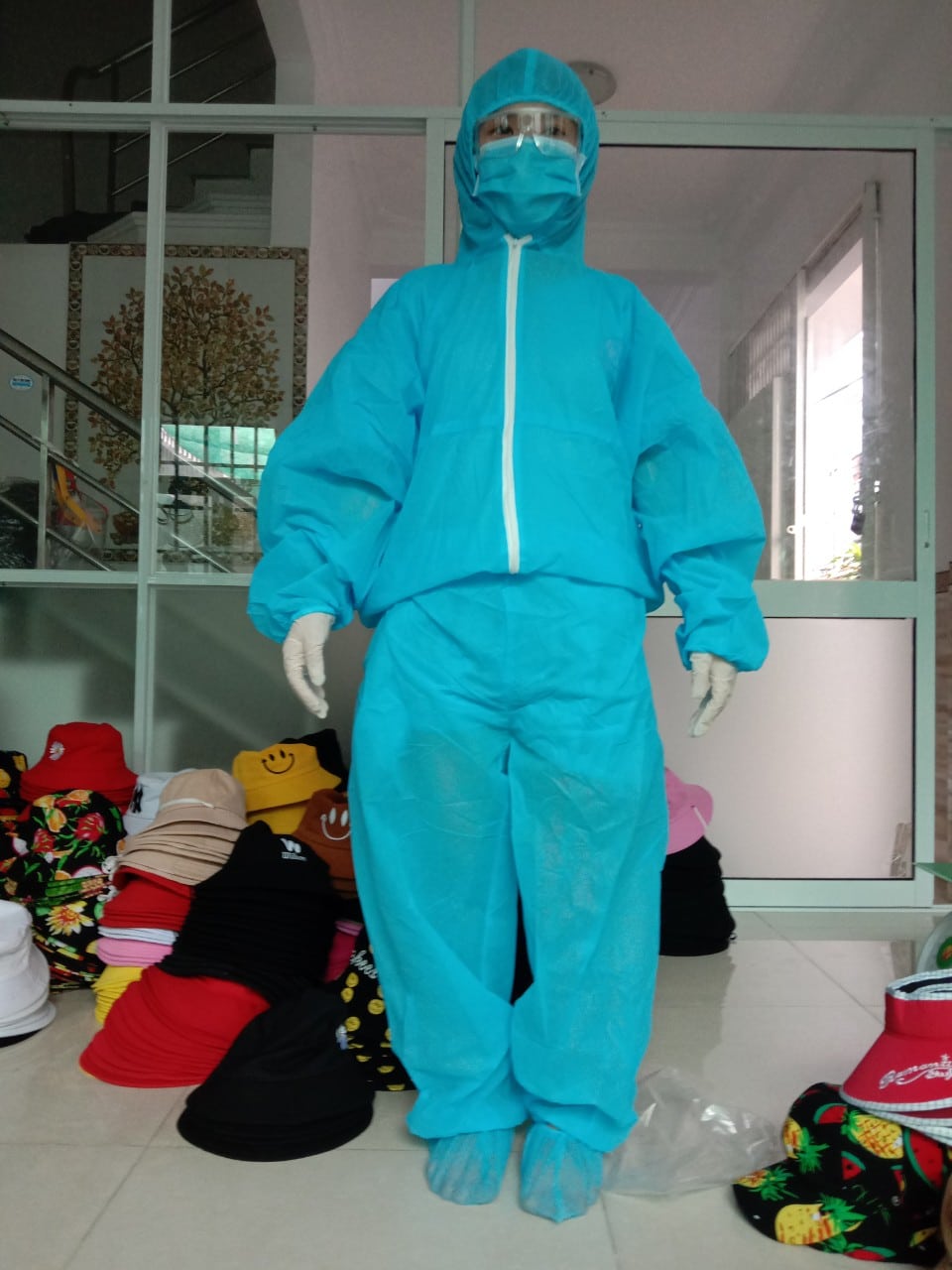 Quần áo bảo hộ y tế chống dịch bệnh loại 2 mảnh màu xanh - Mặt phía trước của sản phẩm