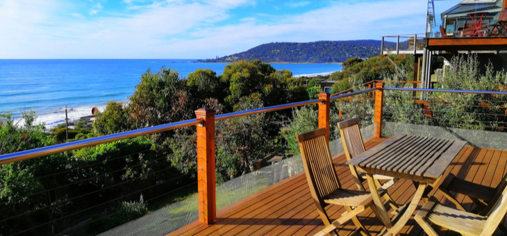 What are the current rules around holiday houses in Victoria?